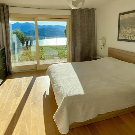 'corinth' Mit Gemeinschaftspool By Interhome